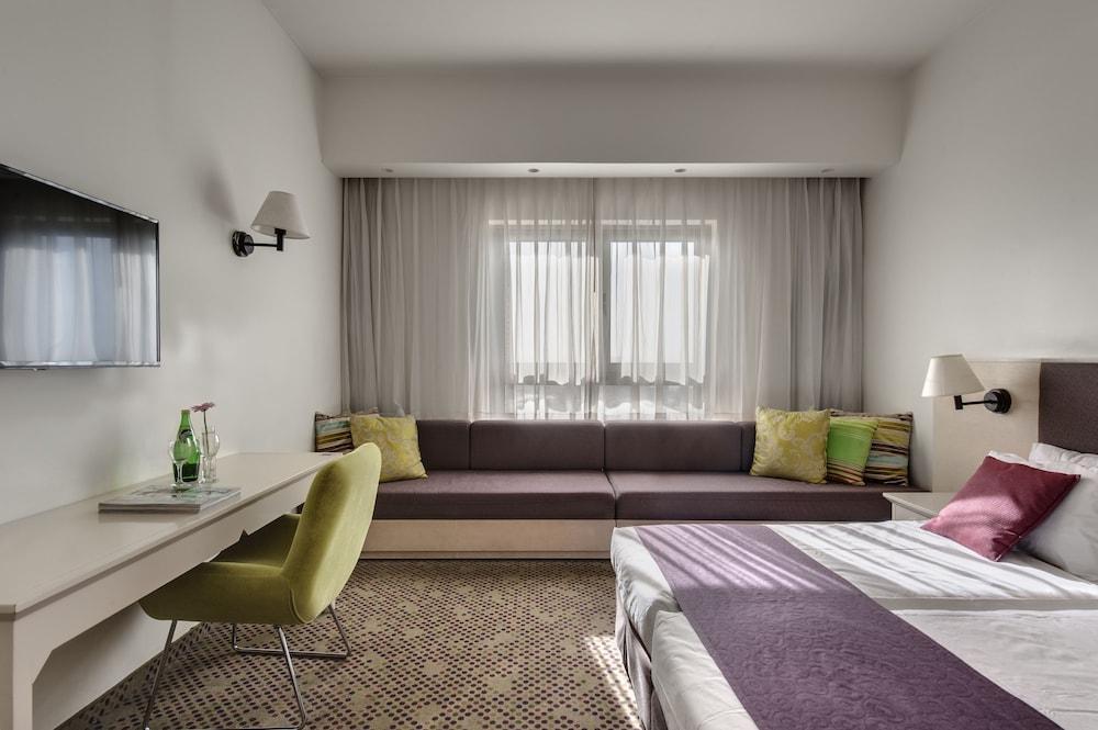 Hotel Ramat Rachel 4*