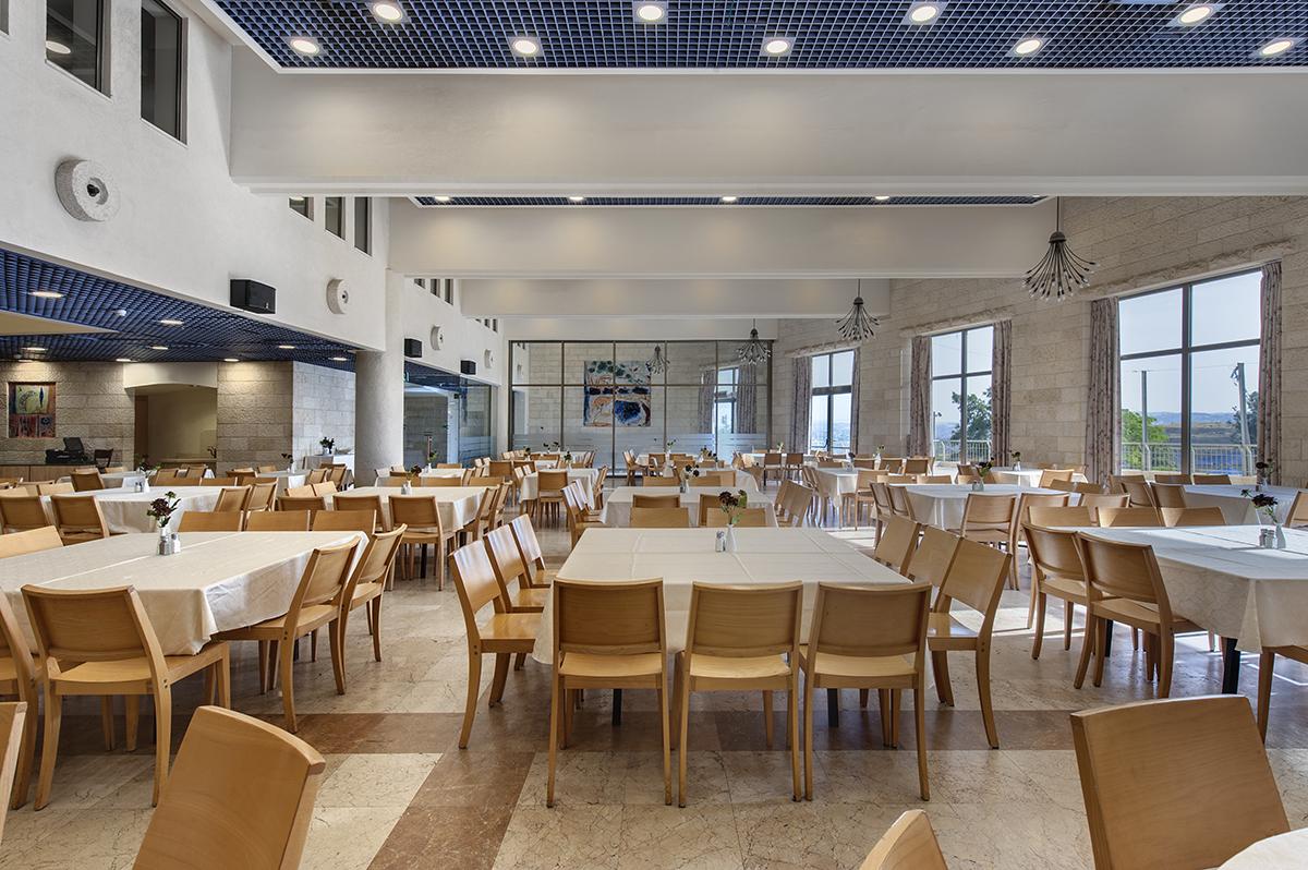 Hotel Ramat Rachel 4*