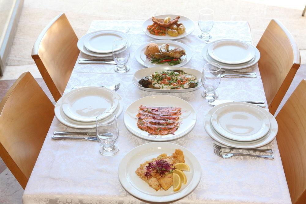 Отель Ramat Rachel 4*